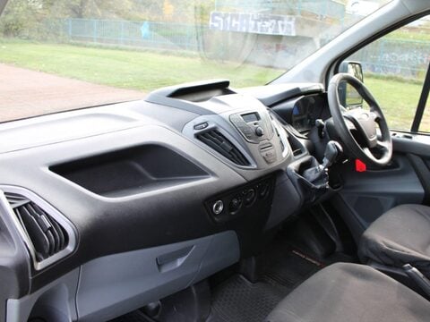 Ford Transit Custom 2.2 TDCi 290 L1 H1 5dr 23