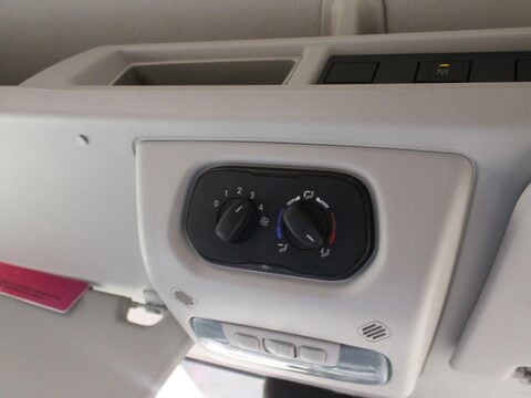 Ford Transit 2.2 TDCi 410 HDT Trend L3 H2 5dr (14 seats) 18