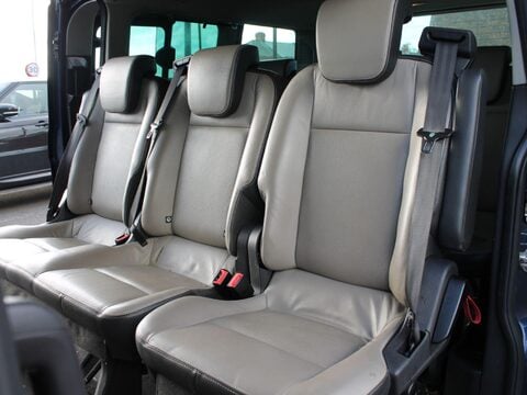 Ford Tourneo Custom 2.2 300 TDCi Limited L2 Euro 5 (s/s) 5dr 37