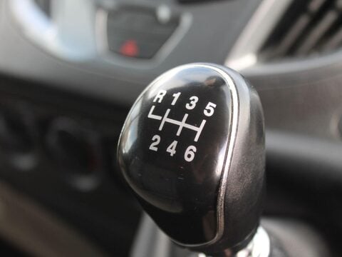 Ford Tourneo Custom 2.2 300 TDCi Limited L2 Euro 5 (s/s) 5dr 34