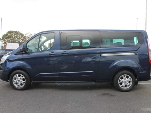 Ford Tourneo Custom 2.2 300 TDCi Limited L2 Euro 5 (s/s) 5dr 6