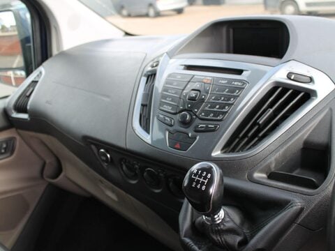 Ford Tourneo Custom 2.2 300 TDCi Limited L2 Euro 5 (s/s) 5dr 33