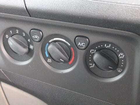 Ford Tourneo Custom 2.2 300 TDCi Limited L2 Euro 5 (s/s) 5dr 21