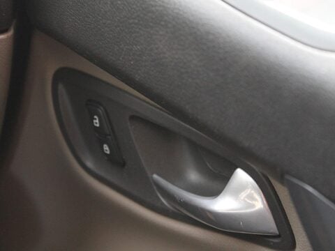 Ford Tourneo Custom 2.2 300 TDCi Limited L2 Euro 5 (s/s) 5dr 32