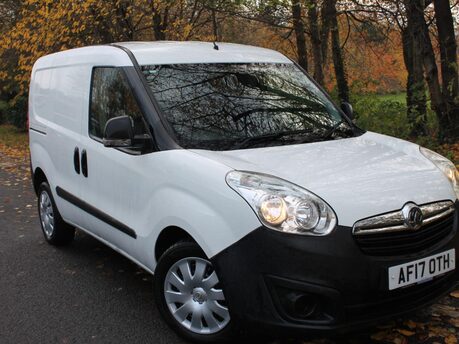 Vauxhall Combo 2017 combi van