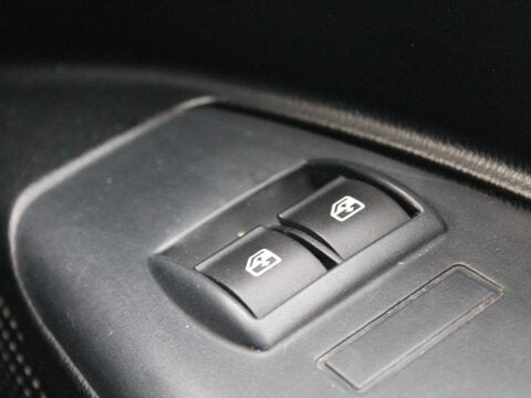 Vauxhall Combo 2017 combi van 25