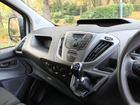 Ford Transit Custom 2.0 TDCi 290 L1 H2 5dr 17