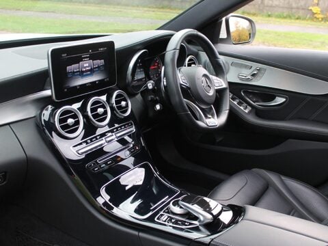 Mercedes-Benz C Class 4.0 C63 V8 BiTurbo AMG (Premium) SpdS MCT Euro 6 (s/s) 4dr 16