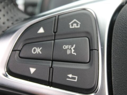 Mercedes-Benz C Class 4.0 C63 V8 BiTurbo AMG (Premium) SpdS MCT Euro 6 (s/s) 4dr 27