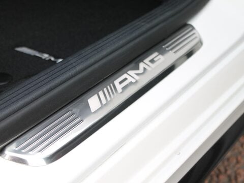 Mercedes-Benz C Class 4.0 C63 V8 BiTurbo AMG (Premium) SpdS MCT Euro 6 (s/s) 4dr 56