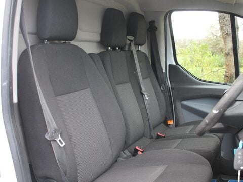 Ford Transit Custom 2.2 TDCi 270 L1 H1 5dr 11