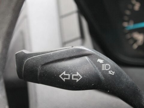 Ford Transit Custom 2.2 TDCi 270 L1 H1 5dr 18