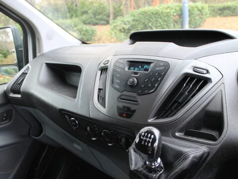 Ford Transit Custom 2.2 TDCi 270 L1 H1 5dr 12