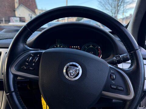 Jaguar XF 3.0d S V6 Portfolio Sportbrake Auto Euro 5 (s/s) 5dr 31