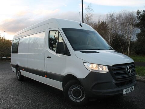 Mercedes-Benz Sprinter 2.1 316 CDI Progressive RWD L3 H2 Euro 6 (s/s) 5dr 7