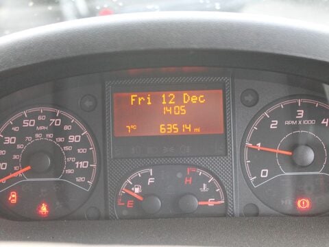 Citroen Relay 2.0 BlueHDi 35 L2 Euro 6 2dr 27