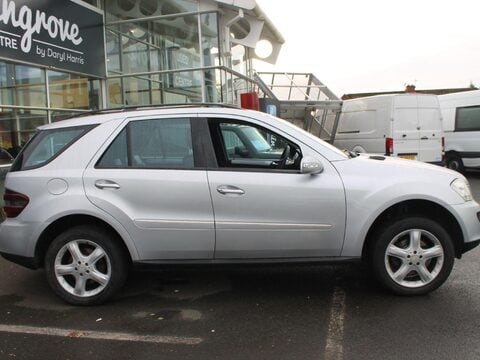 Mercedes-Benz M Class 3.0 ML320 CDI Sport 7G-Tronic 5dr 3