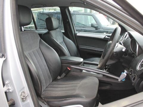 Mercedes-Benz M Class 3.0 ML320 CDI Sport 7G-Tronic 5dr 14