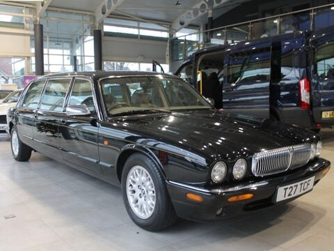 Daimler XJ LIMOUSINE 1