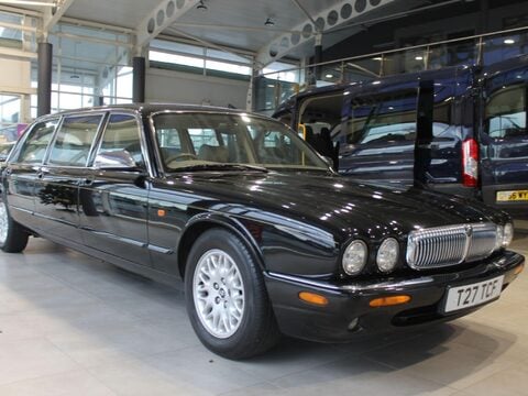 Daimler XJ LIMOUSINE 5