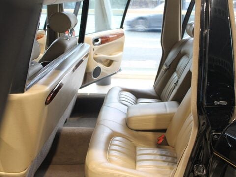 Daimler XJ LIMOUSINE 11