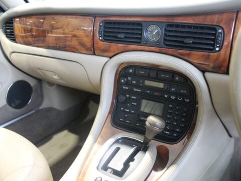 Daimler XJ LIMOUSINE 8