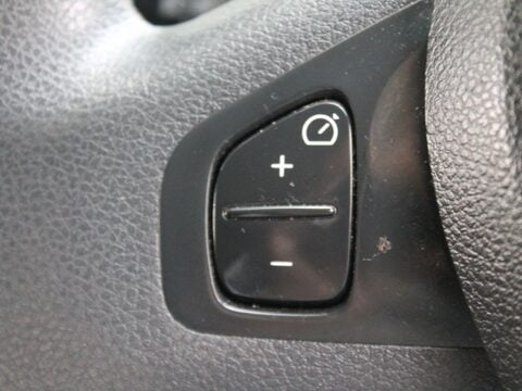 Renault Trafic 1.6 dCi ENERGY 29 Sport Nav LWB Standard Roof Euro 6 (s/s) 5dr 27