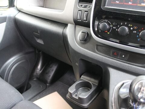 Renault Trafic 1.6 dCi ENERGY 29 Sport Nav LWB Standard Roof Euro 6 (s/s) 5dr 31