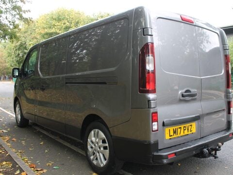 Renault Trafic 1.6 dCi ENERGY 29 Sport Nav LWB Standard Roof Euro 6 (s/s) 5dr 6