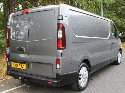 Renault Trafic 1.6 dCi ENERGY 29 Sport Nav LWB Standard Roof Euro 6 (s/s) 5dr 4