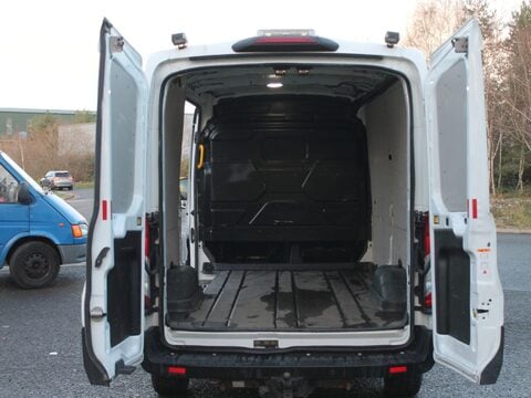 Ford Transit 2.0 350 EcoBlue Trend RWD L2 H2 Euro 6 (s/s) 5dr 28