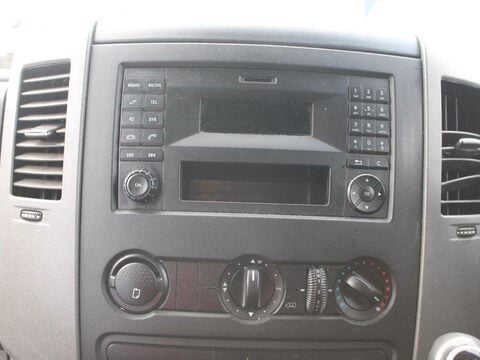 Mercedes-Benz Sprinter 2.1 313 CDi RWD L2 4dr 12