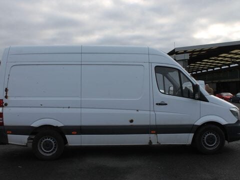 Mercedes-Benz Sprinter 2.1 313 CDi RWD L2 4dr 4