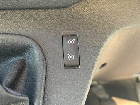 Renault Trucks Uk Master 35 L3H2 13