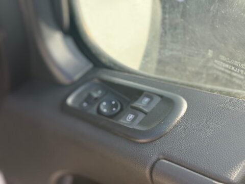 Renault Trucks Uk Master 35 L3H2 17