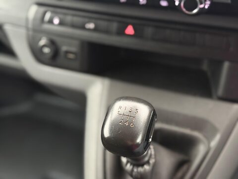 Vauxhall Vivaro 1.5 Turbo D 2900 Sportive L2 H1 Euro 6 (s/s) 5dr 17