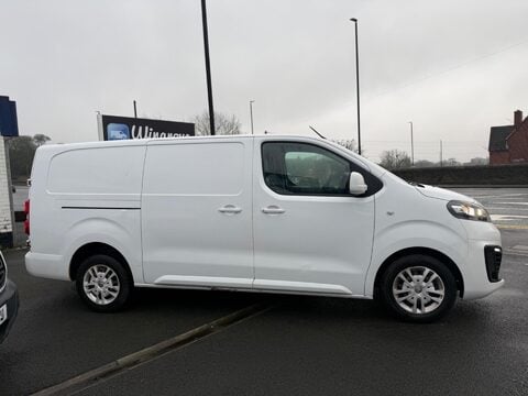 Vauxhall Vivaro 1.5 Turbo D 2900 Sportive L2 H1 Euro 6 (s/s) 5dr 2