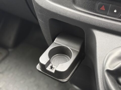 Vauxhall Vivaro 1.6 CDTi 2900 BiTurbo ecoFLEX L2 H1 Euro 6 (s/s) 5dr (9 Seat) 24