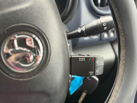 Vauxhall Vivaro 1.6 CDTi 2900 BiTurbo ecoFLEX L2 H1 Euro 6 (s/s) 5dr (9 Seat) 22