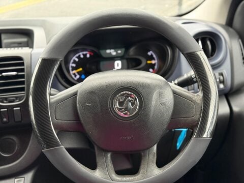 Vauxhall Vivaro 1.6 CDTi 2900 BiTurbo ecoFLEX L2 H1 Euro 6 (s/s) 5dr (9 Seat) 20