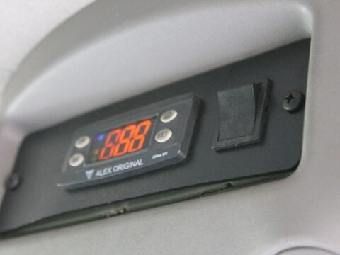 Renault Master 2.3 dCi 35 Business FWD MWB Medium Roof Euro 6 5dr 29