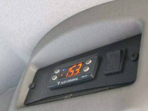 Renault Master 2.3 dCi 35 Business FWD MWB Medium Roof Euro 6 5dr 33