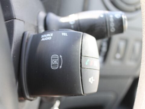 Renault Master 2.3 dCi 35 Business FWD MWB Medium Roof Euro 6 5dr 39