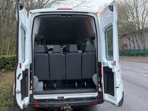 Ford Transit 2.2 TDCi 460 HDT L4 H3 4dr (18 seats) 24