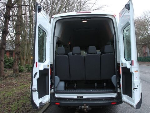 Ford Transit 2.2 TDCi 460 HDT L4 H3 4dr (18 seats) 23