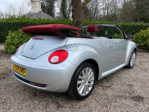 Volkswagen Beetle 1.6 Sola Cabriolet Euro 4 2dr 14