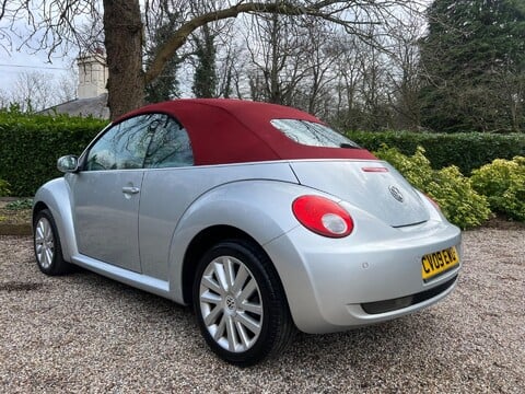 Volkswagen Beetle 1.6 Sola Cabriolet Euro 4 2dr 3