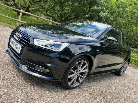 Audi A1 1.4 TFSI CoD Black Edition Euro 6 (s/s) 3dr 9