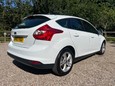 Ford Focus 1.6 Zetec Euro 5 5dr 4