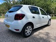 Dacia Sandero 1.0 SCe Essential Euro 6 5dr 15